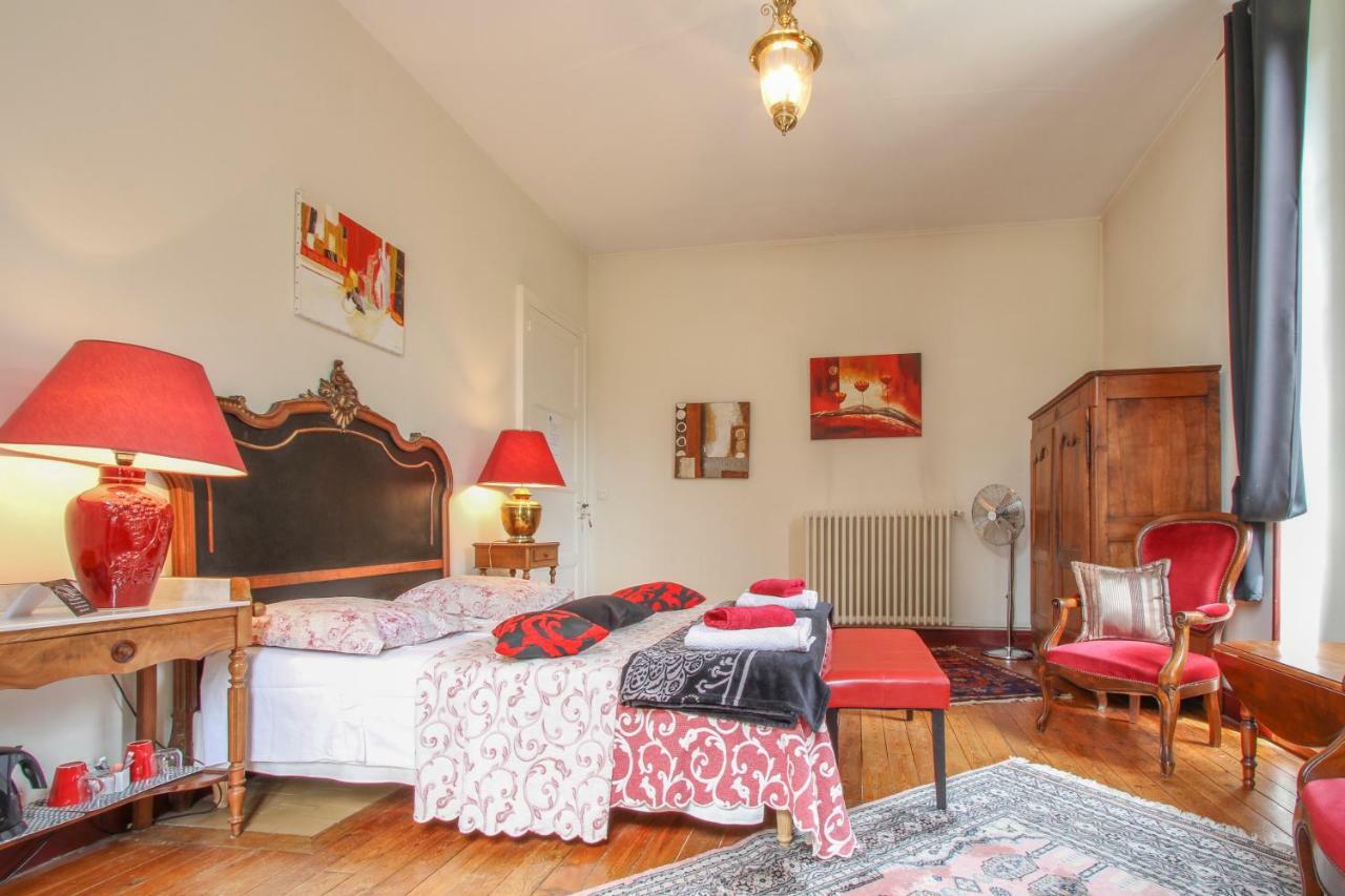 Manoir Des Turets Bed & Breakfast Yvre-l'Eveque Luaran gambar